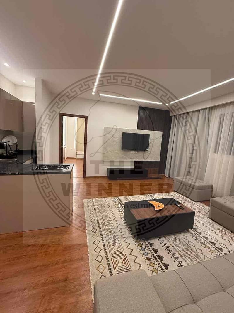 9 e00c69fd-df79-4bf1-ac0f-af93b7ff8dea. jpg