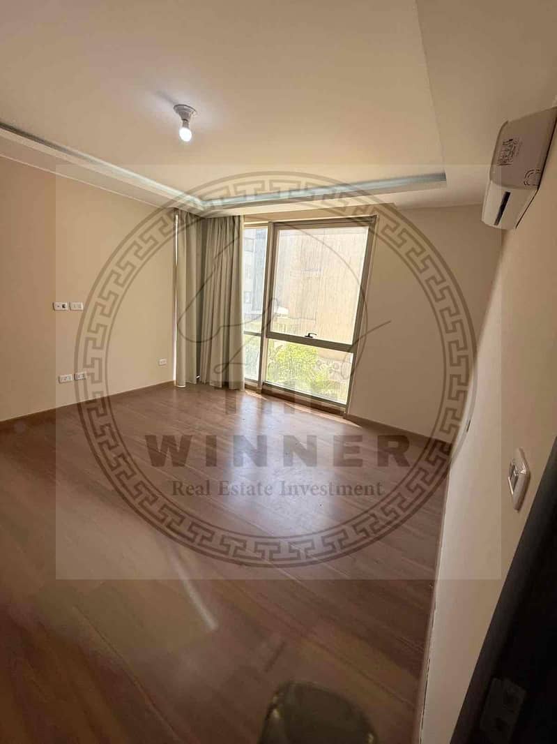 8 d8f94b76-8387-4ccf-a82c-4710d531102f. jpg