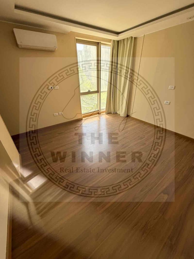 9 86d3a086-8790-4b90-a5da-7f36f3fcbfbe. jpg