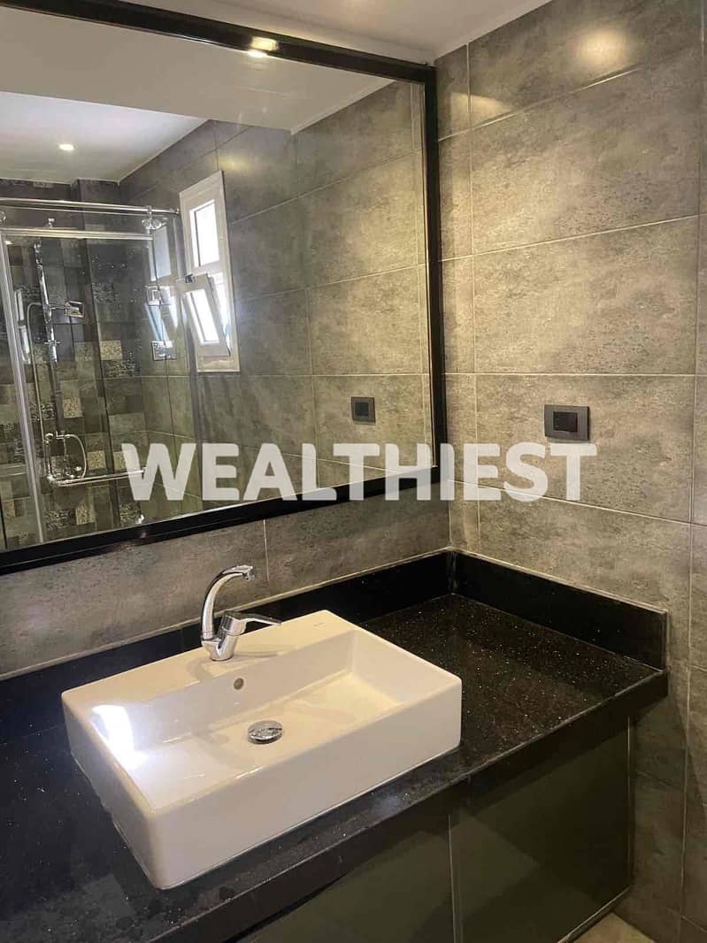 8 a1f804f7-9471-49f4-adc3-c3e8d6a329be. jpg