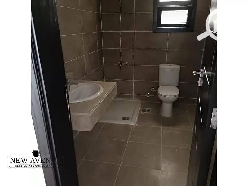 7 WhatsApp Image 2025-11-03 at 1.30. 35 PM. jpeg