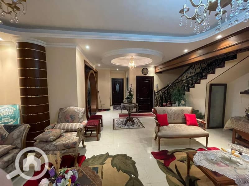 2 3d8d87d3-4873-4a39-9204-24ab307b9a11. jpg