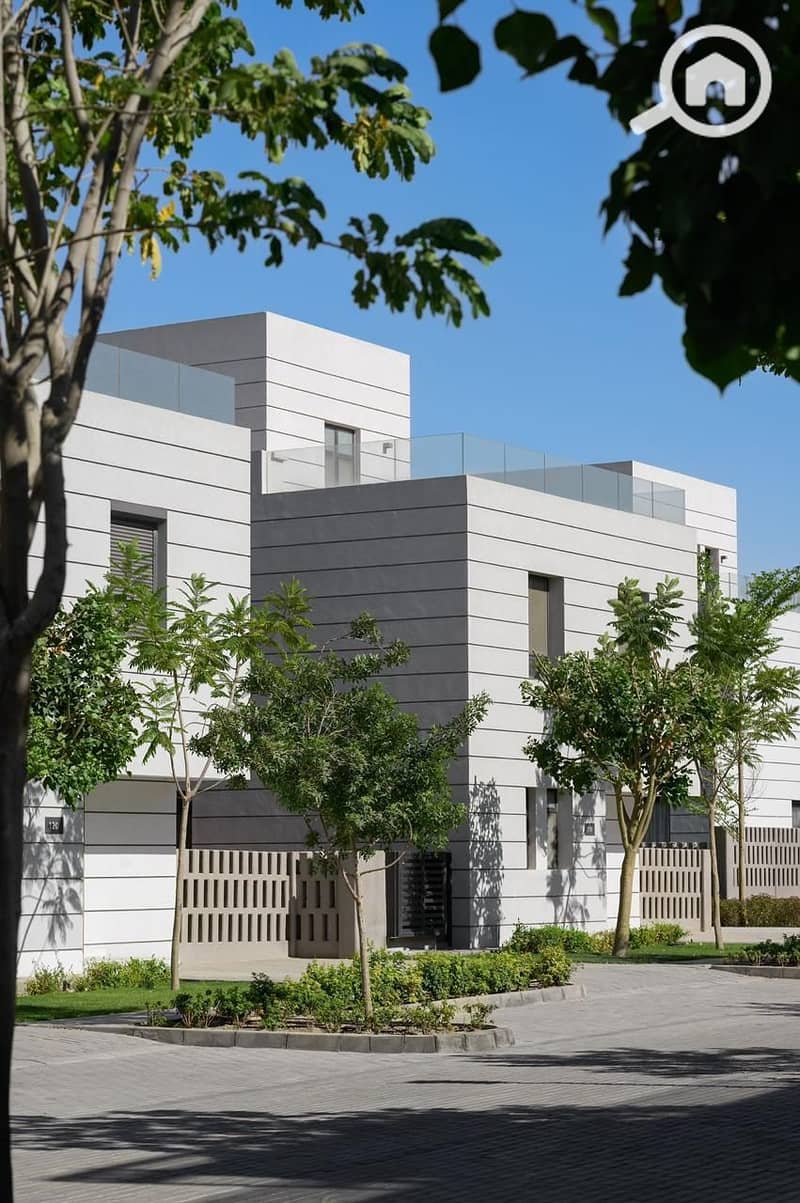 10 5ede54d2-3d84-466d-b75e-515181ee7988. jpg