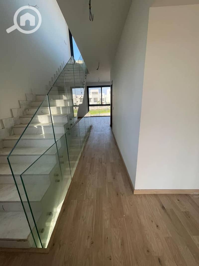 11 4ad16b8f-1574-4acf-b644-cfd3dd1538f3. jpg