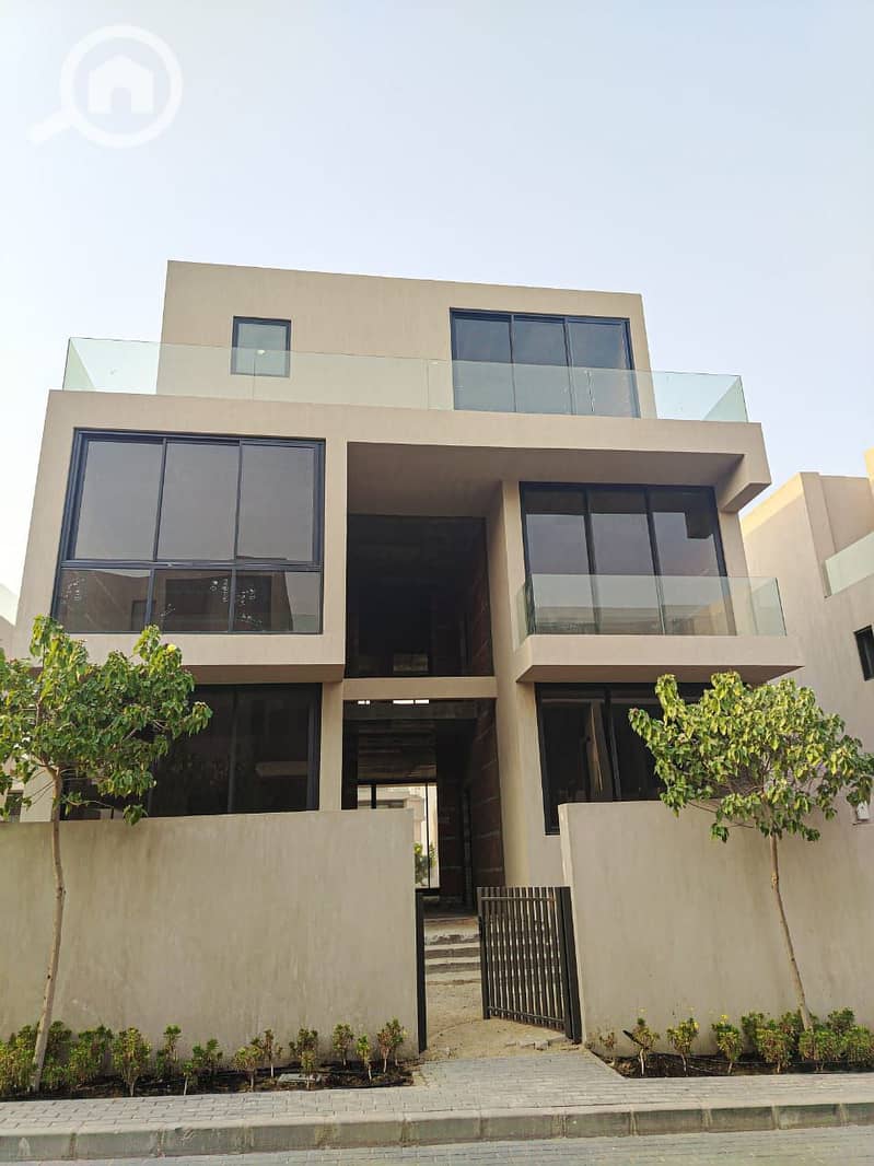 6 4fbbb9f1-5109-4a2b-ae8c-4bf1bd8086c2. jpg