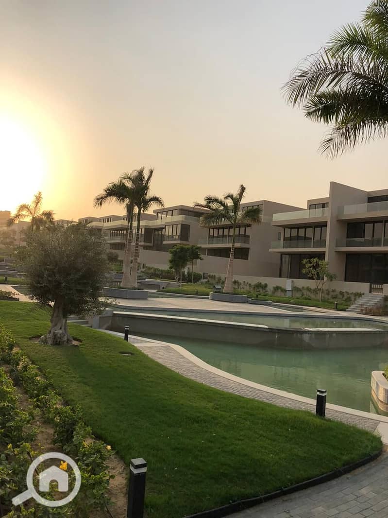 7 5c12bc39-ded8-40dc-82b7-e317399abe92. jpg