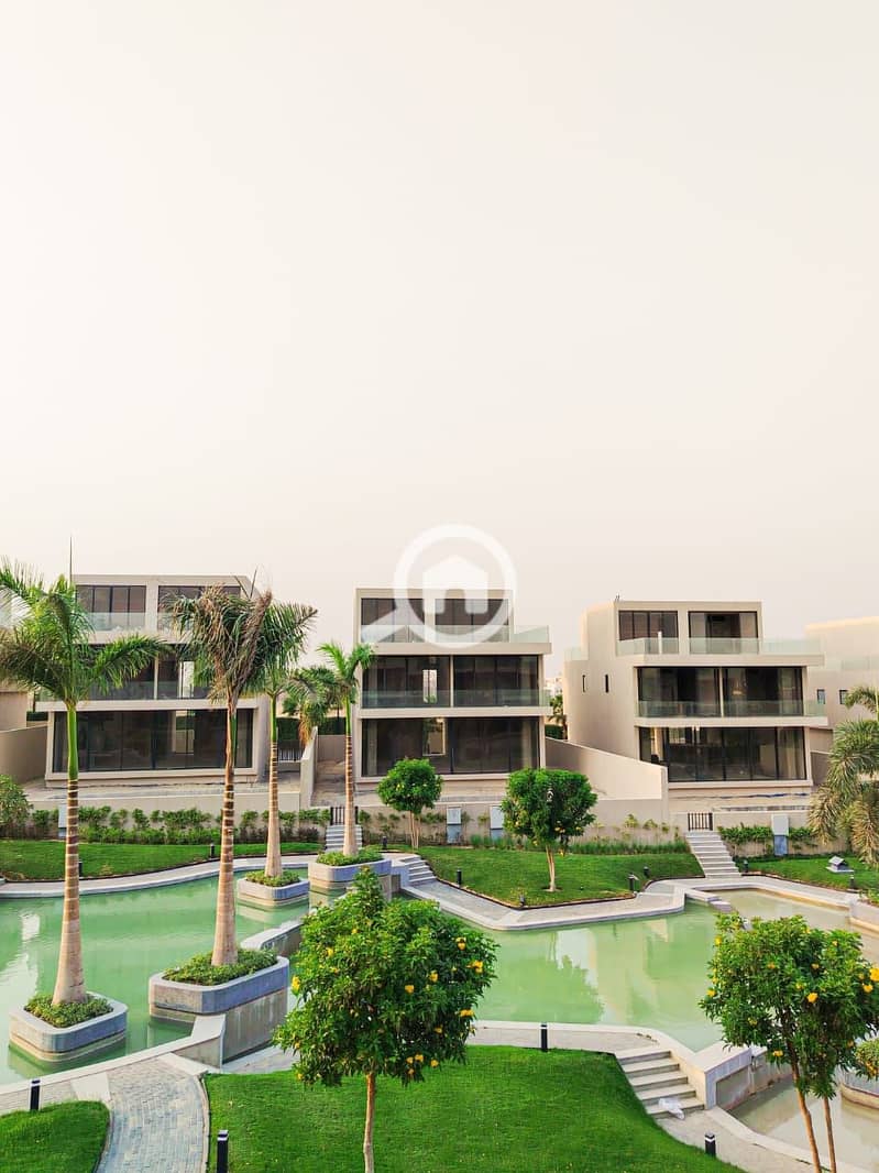 9 a42c56ba-3f7b-4141-a7cb-1014e2cc3eac. jpg