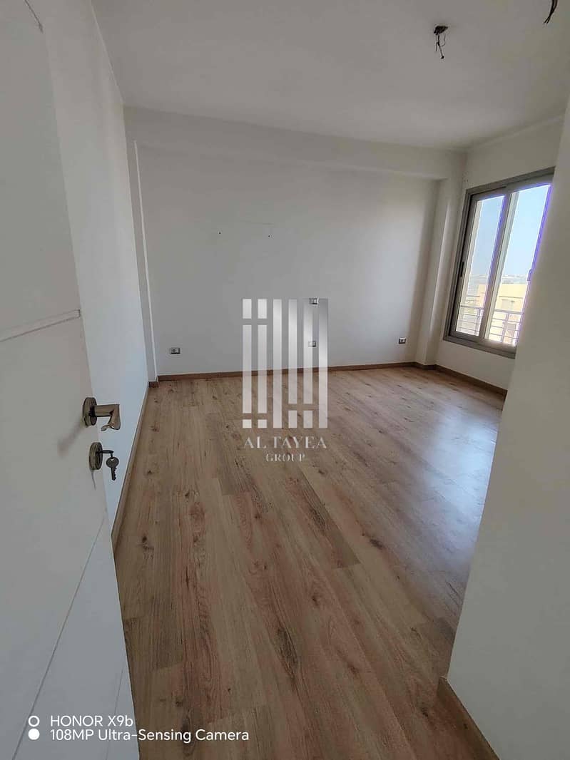 6 ace1b474-85a0-496d-9aea-f7bda45affa2. jpg