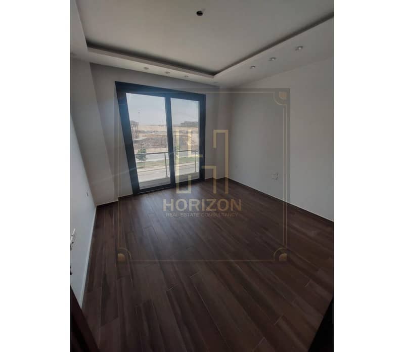 4 WhatsApp Image 2025-10-28 at 1.35. 41 AM. jpg