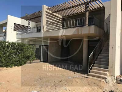 3 Bedroom Townhouse for Sale in Sheikh Zayed, Giza - 2ee6cb4a-bb87-4dd0-a41b-7b471d3a9be6. jpg