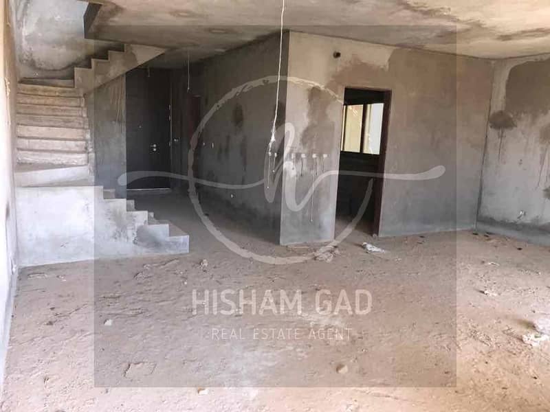 8 c99b384c-d442-4e53-82da-d8831021e0f9. jpg