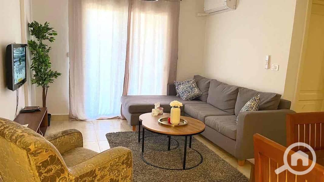 2 d7d5f7bf-6138-45f5-9bb2-1b07c494ad76. jpg