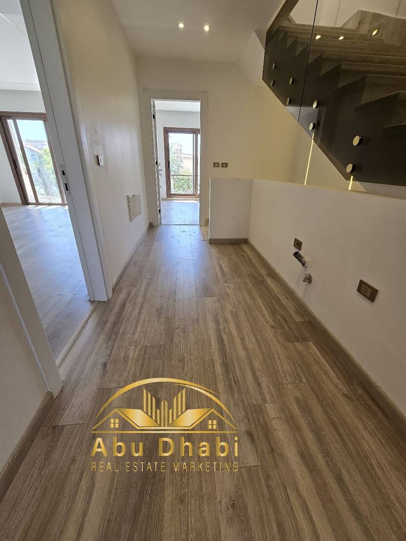 7 8f58b714-038d-457b-929b-aec6751629a7. jpg