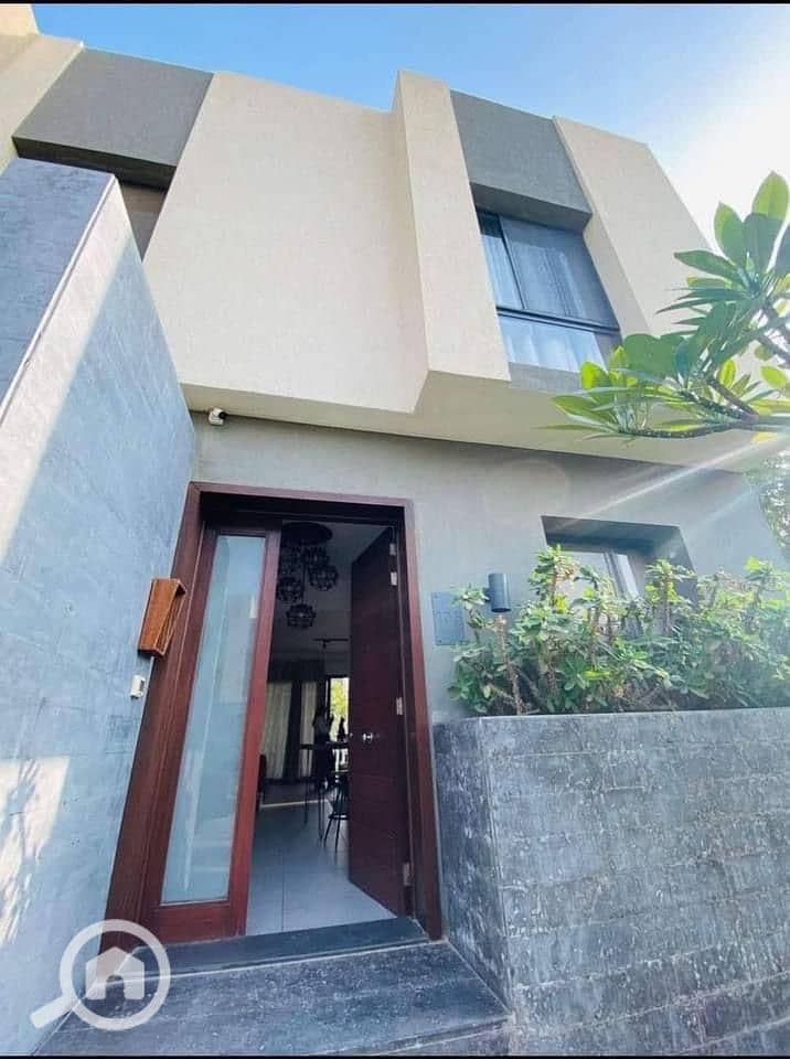 11 6b223f5e-179d-4847-af75-f33329764e14. jpg