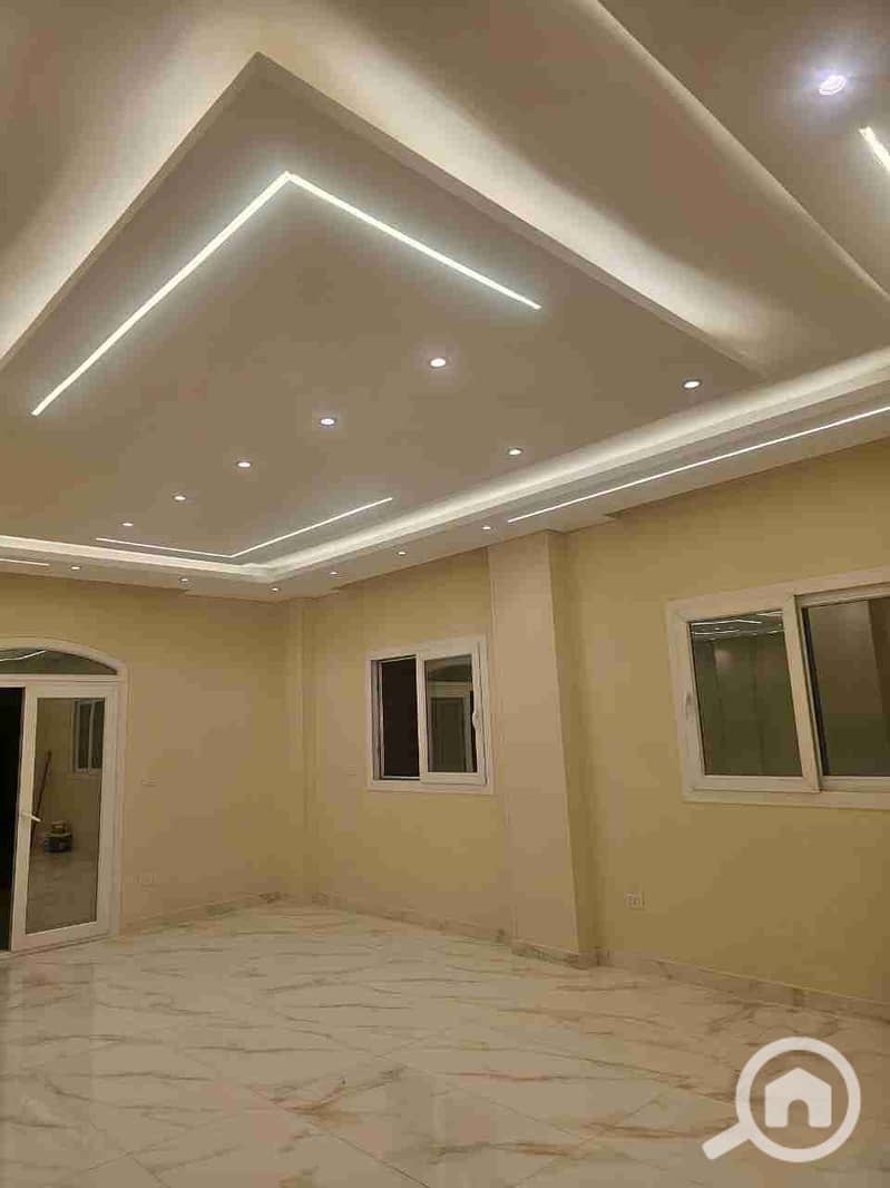 1000619169. jpg 1000619169. jpg