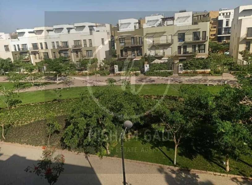 9 c657b198-94ad-4ef1-b90b-4a0b0dbe1223. jpg