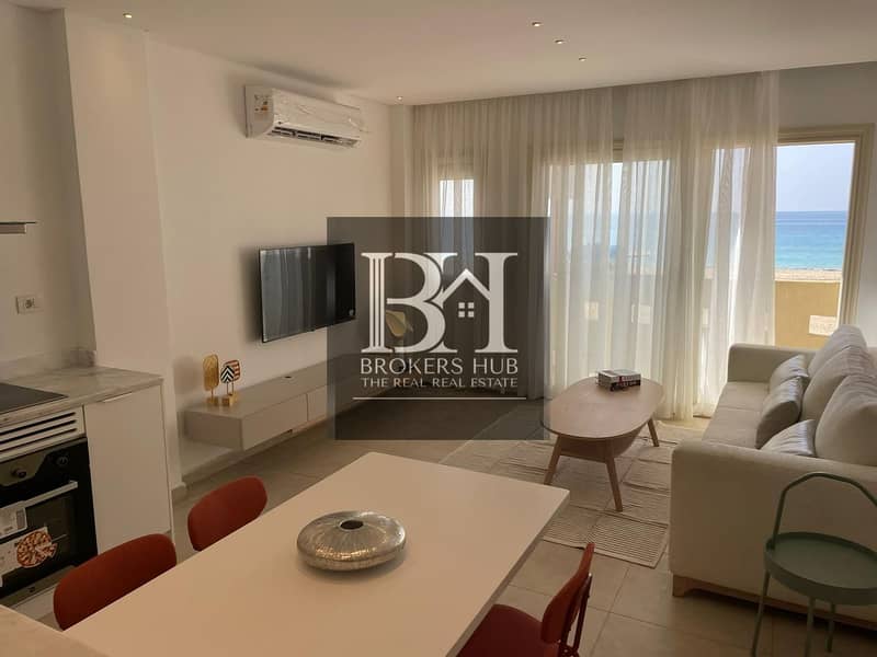 6 8f40644b-4d33-4043-aa42-8a132e7084fd. jpeg