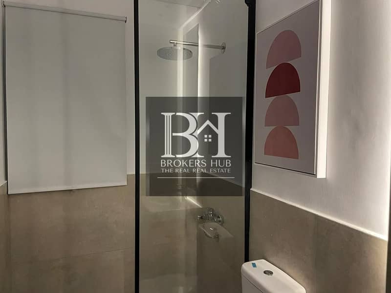 9 358ecae5-bb30-439f-a833-a9b2b50c1d0a. jpeg