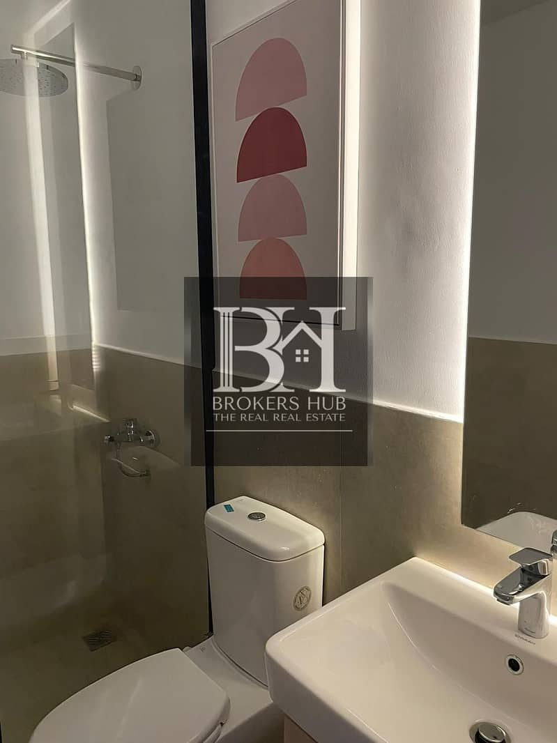 11 44192c44-f21e-4ea8-87f4-778366963f47. jpeg