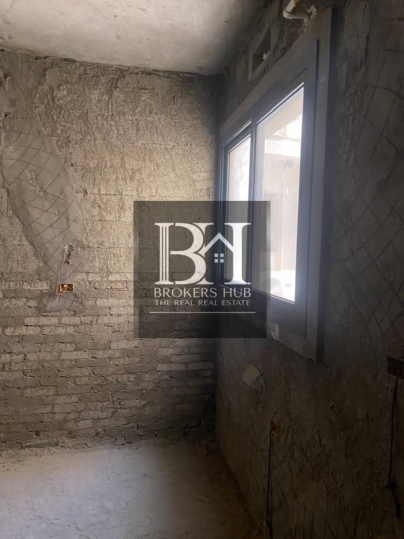 10 ad464268-f2d2-4d5f-aecc-bf4f018ba5e7. jpeg