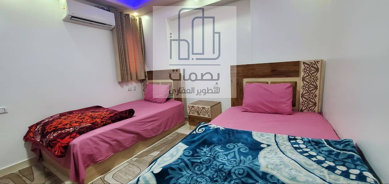 9 photo_5857188962349730092_y. jpg