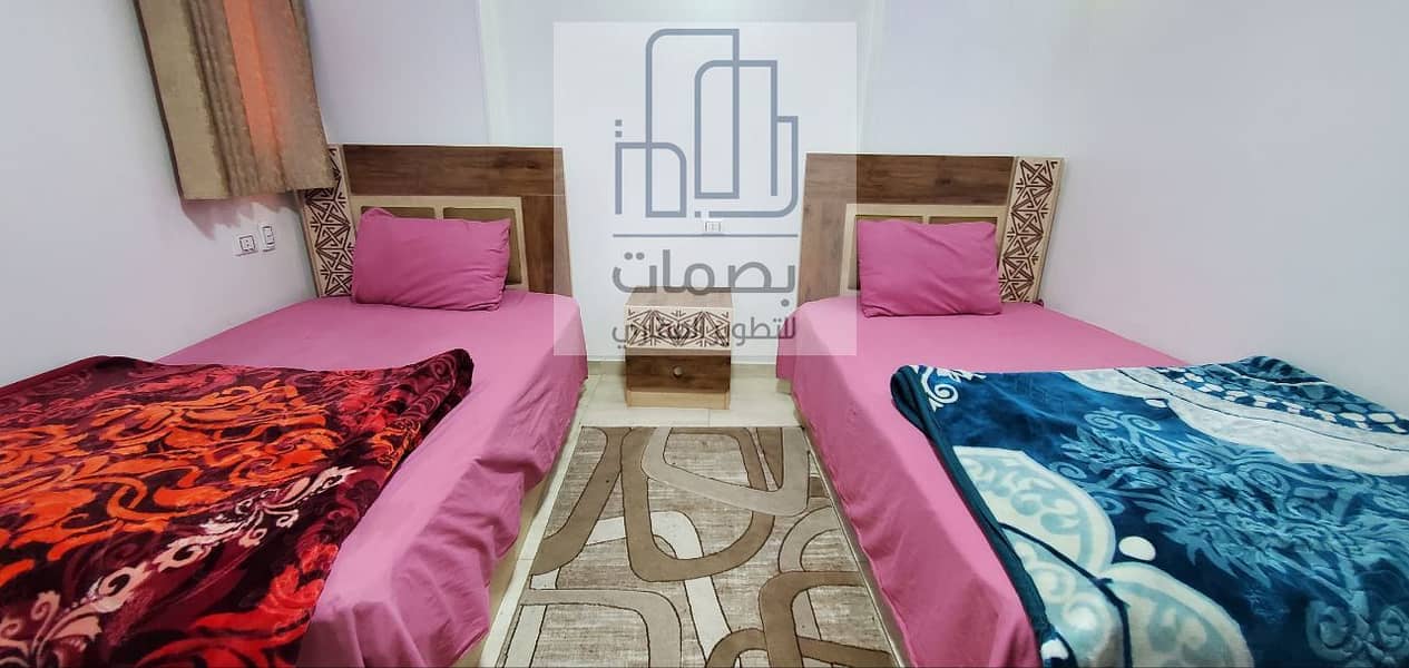 10 photo_5857188962349730102_y. jpg