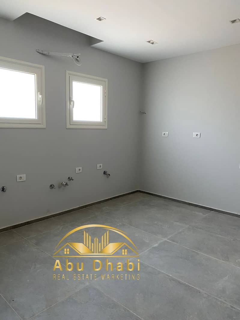 3 458f9436-6420-49f1-bd39-6a1fa56b2f8d. jpg