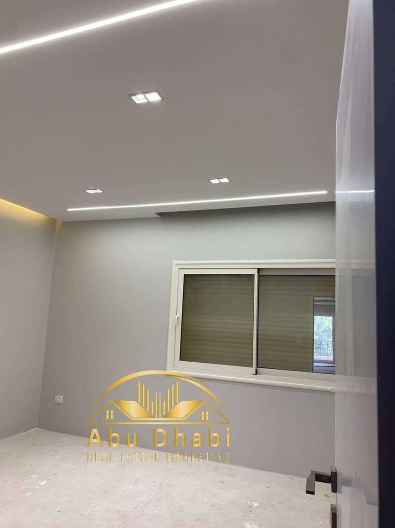 10 7b239356-1393-4c3a-b161-319d7d0a163b. jpg