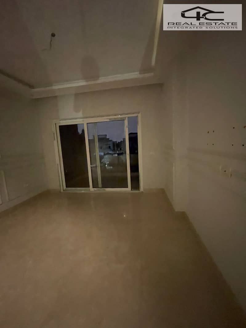 6 WhatsApp Image 2025-10-30 at 7.59. 55 PM (2). jpeg