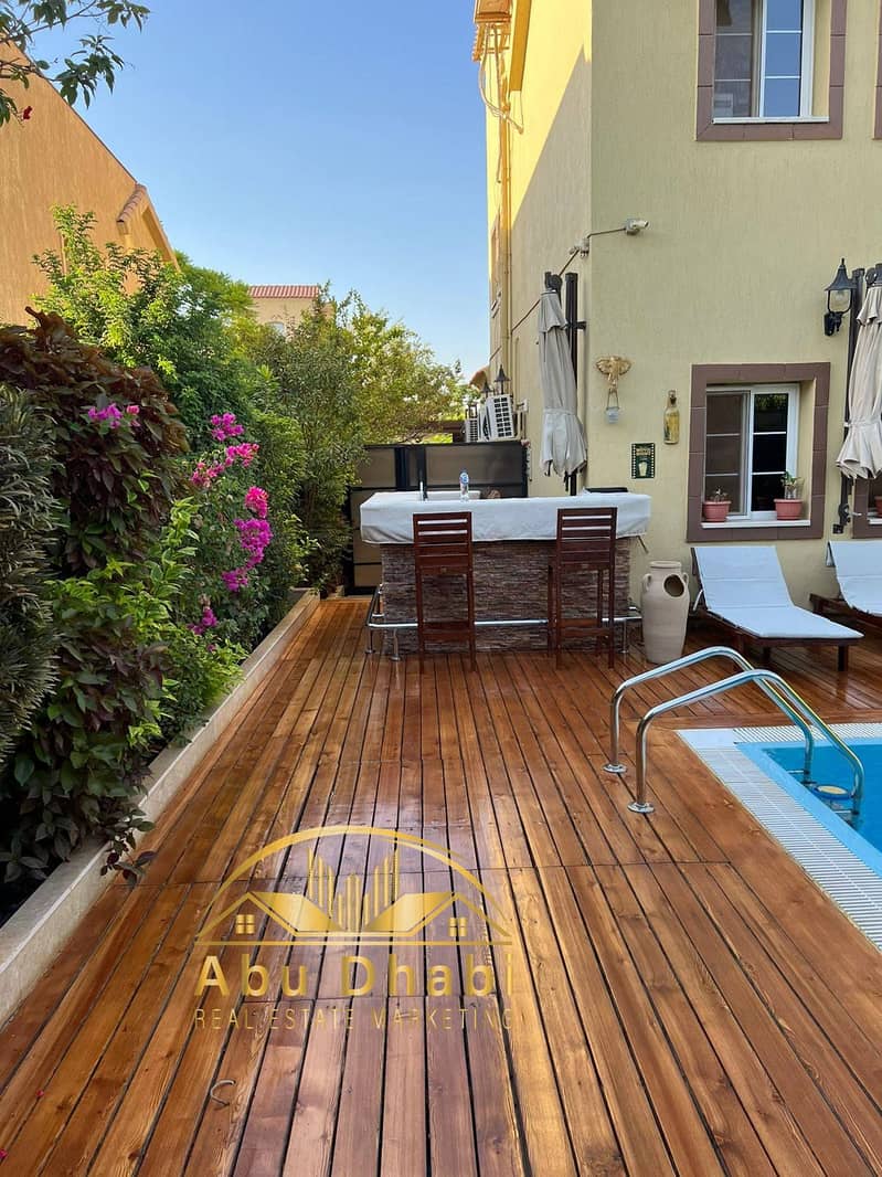 10 499667301_686230087487224_1118735029709113531_n. jpg