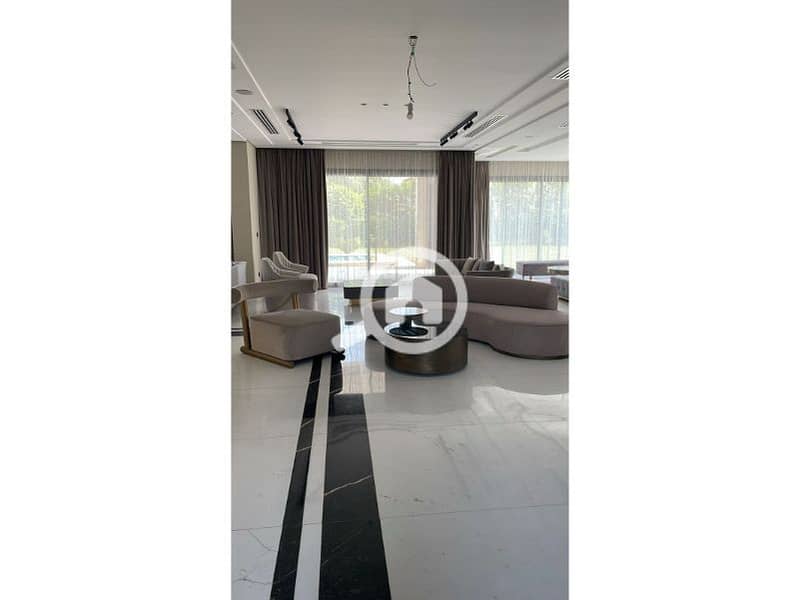 5 2c8e8324-f0f3-41e8-983f-f148ee623080. jpg