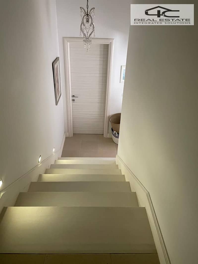 4 WhatsApp Image 2025-11-03 at 1.14. 24 PM. jpeg