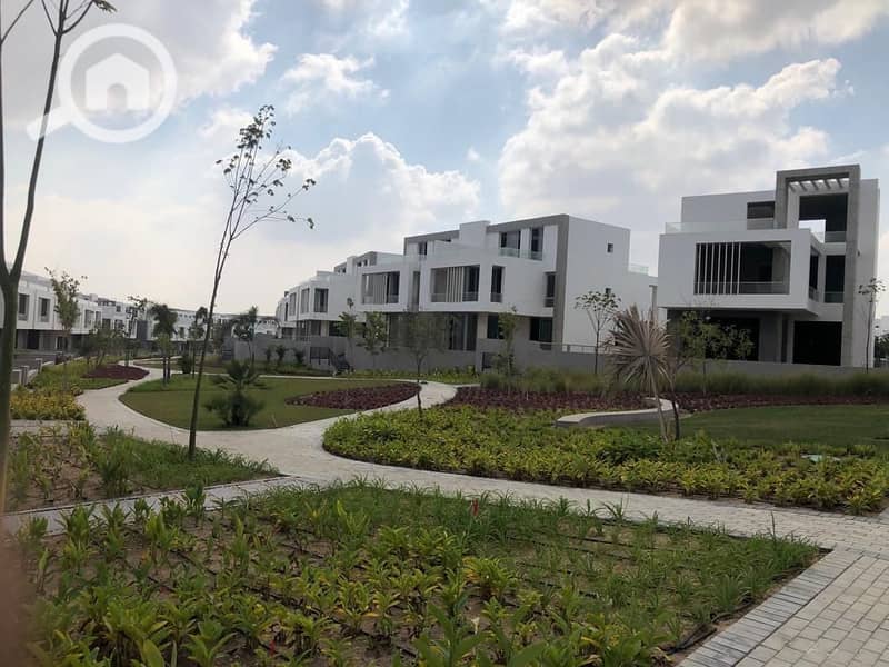 2 5d8a7f76-35c0-4dd4-a6f6-463eeff71b33. jpeg