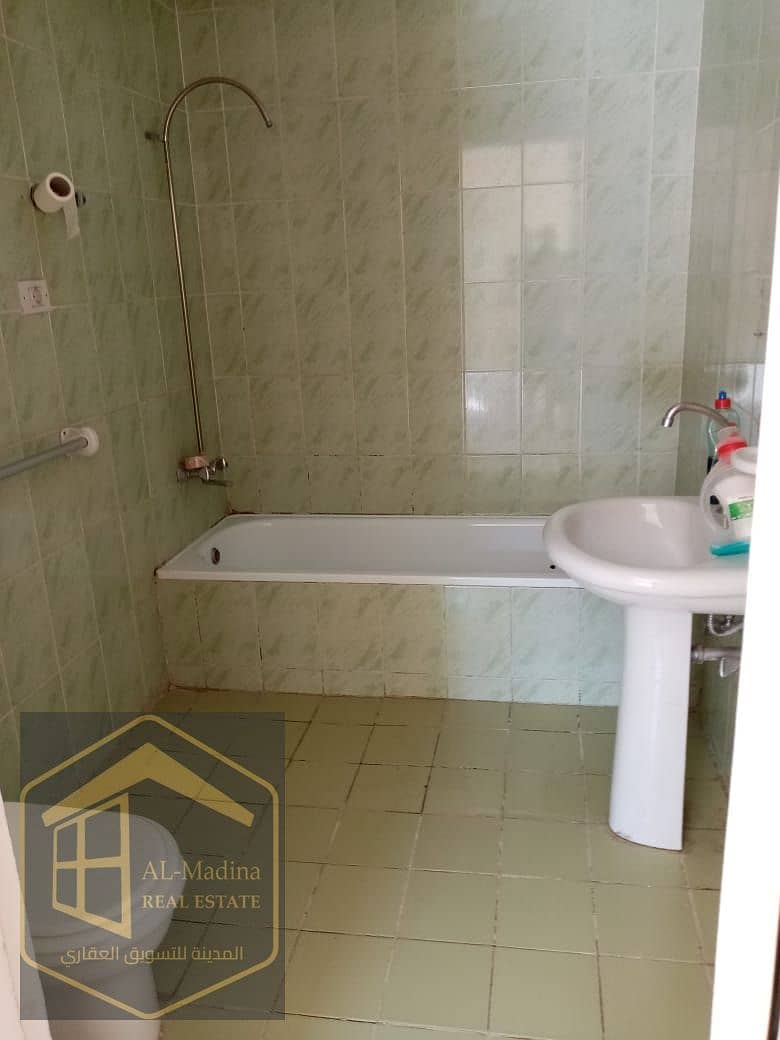 4 WhatsApp Image 2025-11-04 at 19.48. 17_f19ac6f1. jpg