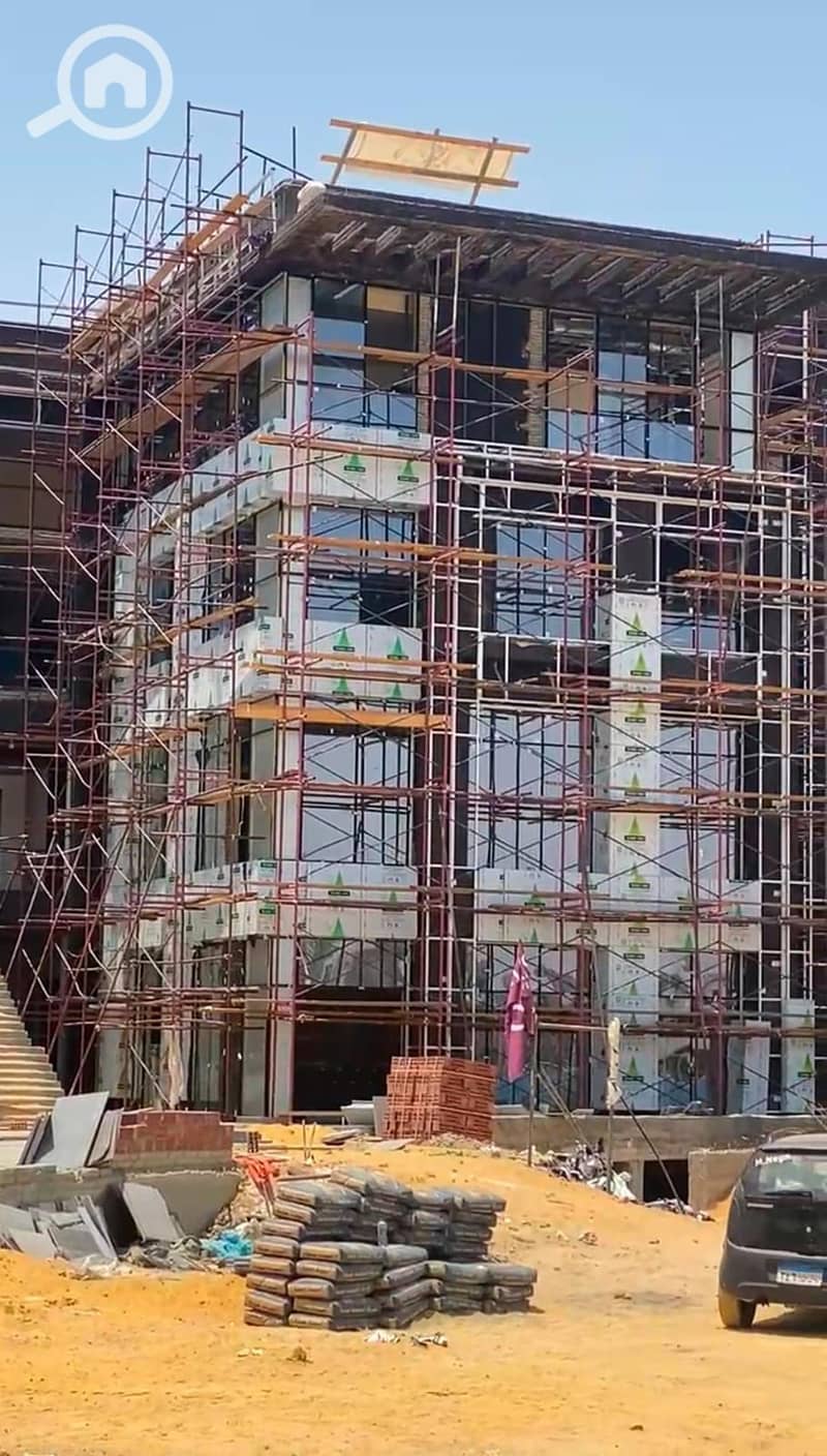 8 008fd9e6-ea70-43bf-8965-4871a70695d6. jpg