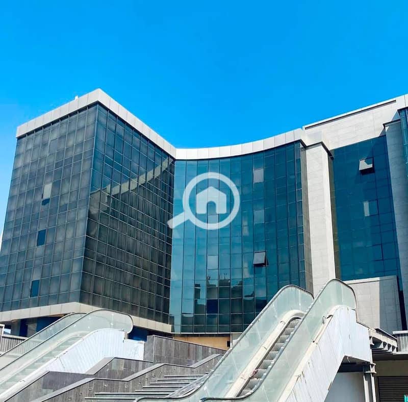 3 98997755-2083-41ed-a150-70e0b36a3445. jpg