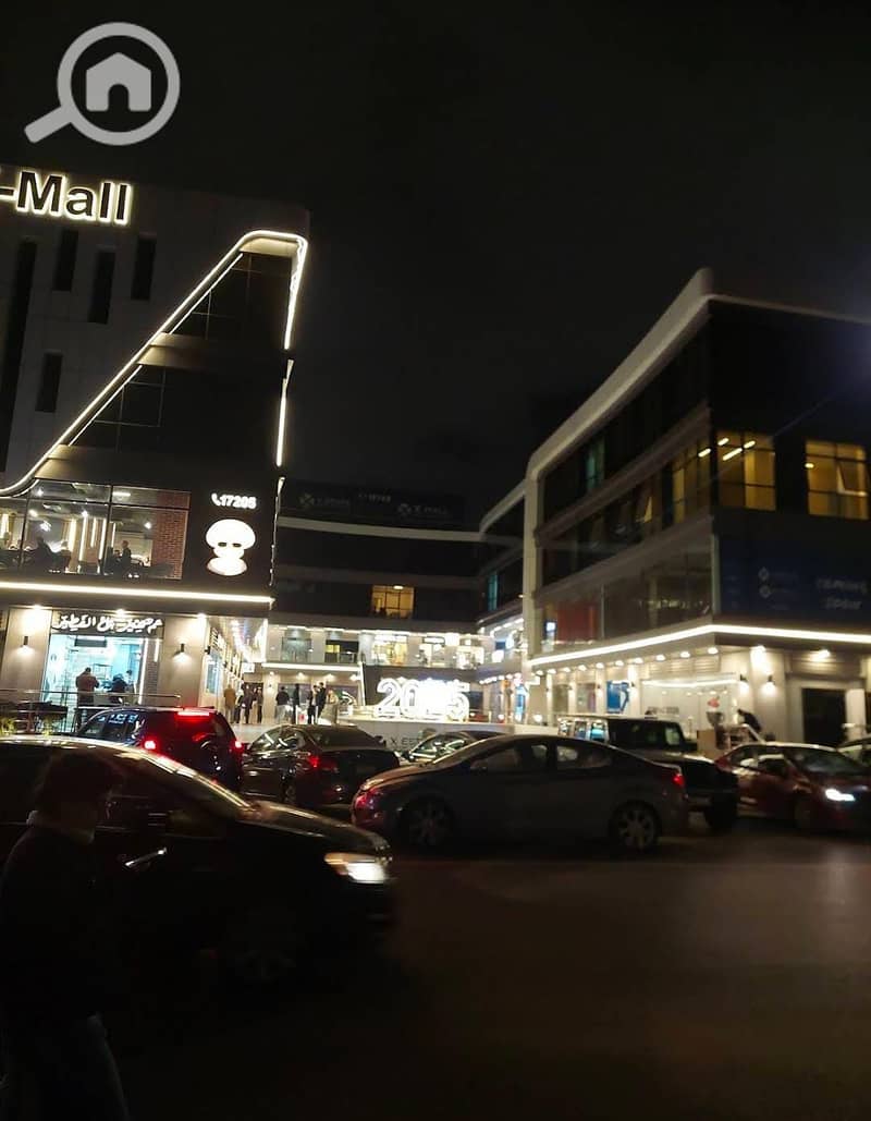 6 8c8a8f21-20c7-41ab-960c-dd4a26bd65e1. jpg