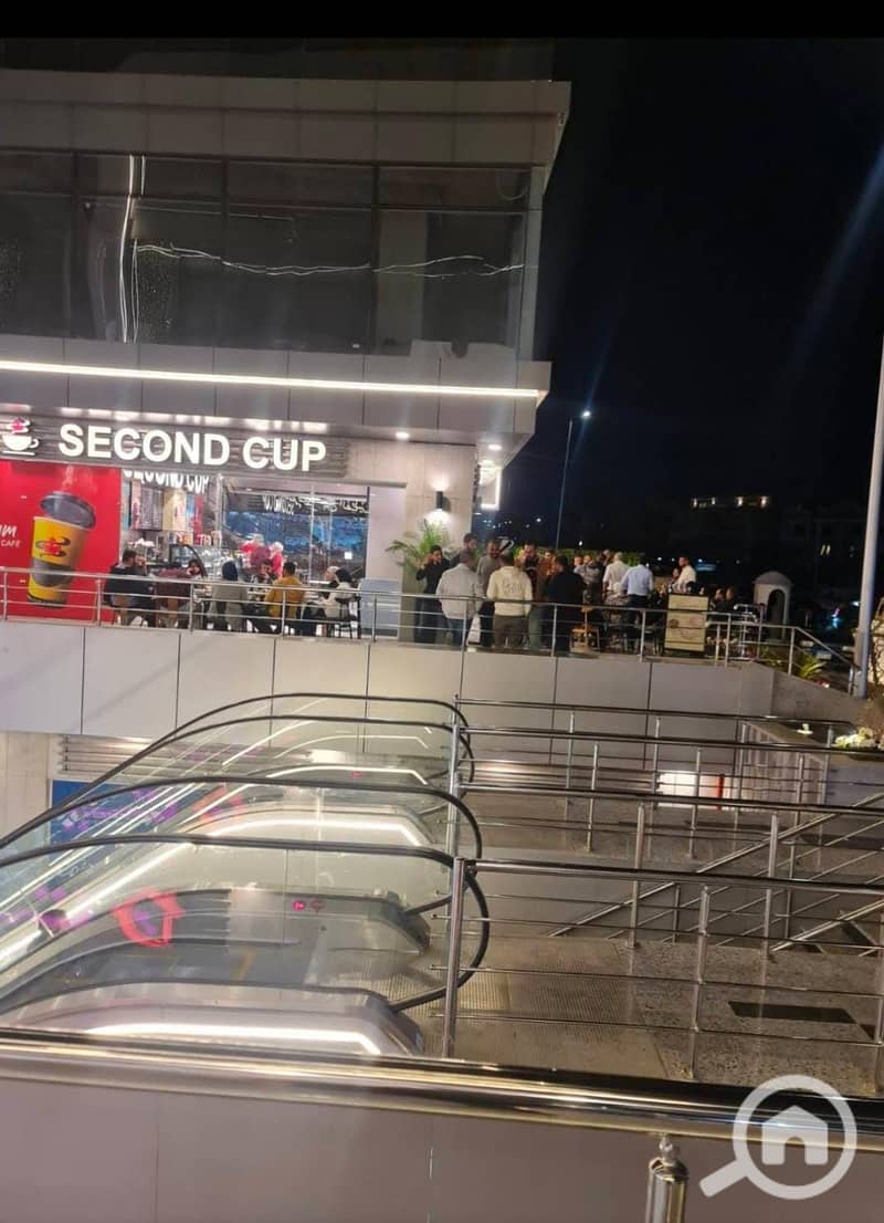 8 3ab4a849-8184-4dcb-8813-1a79fe62f3c8. jpg