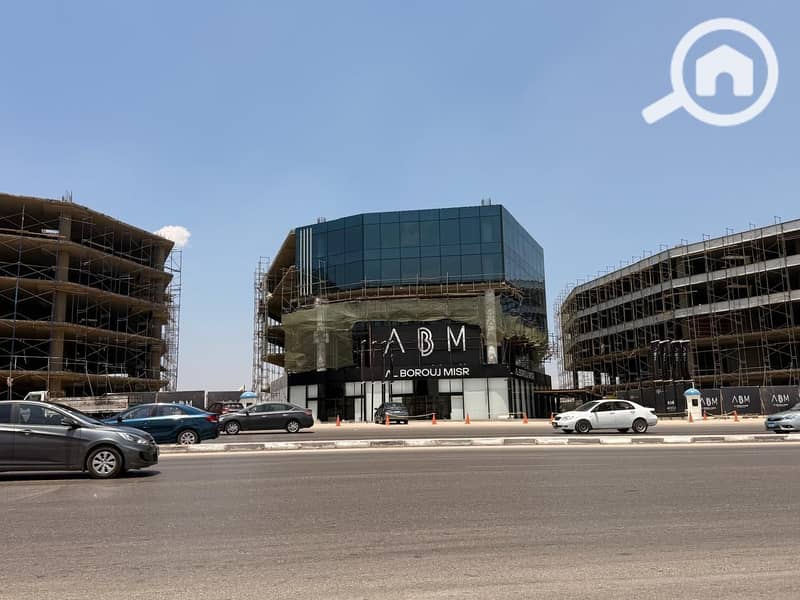 4 33472a19-cdb0-47d4-bf58-0d50f04d5956. jpg