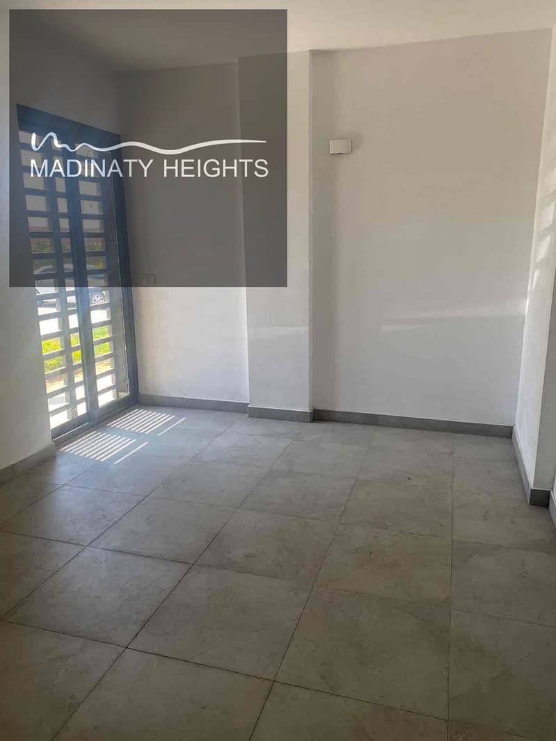 f4dcb4a2-2a6b-4f65-b409-98b455c021ca. jpg