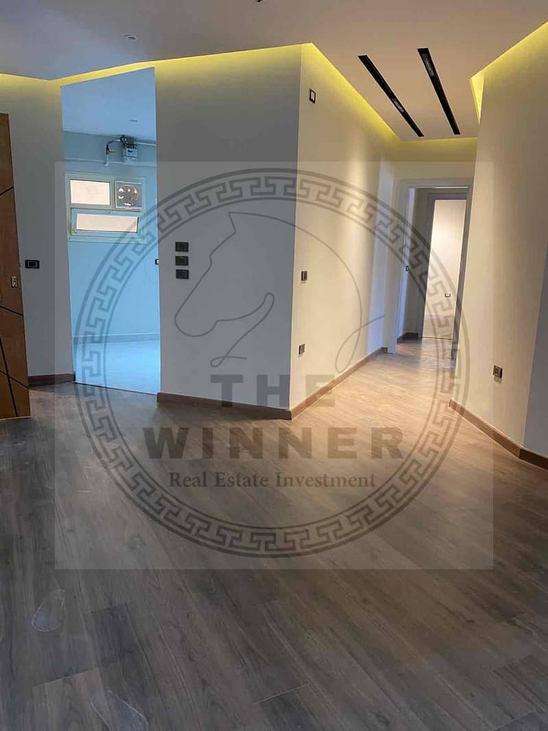 3 5f74b9e5-812c-48db-817c-faa3a51cbf14. jpg