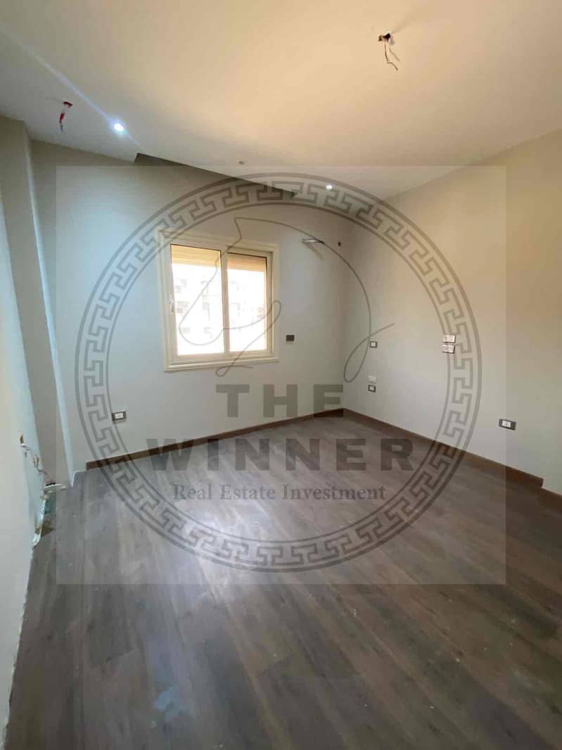 14 17a36af4-0722-4c5c-a715-35399d3a600d. jpg