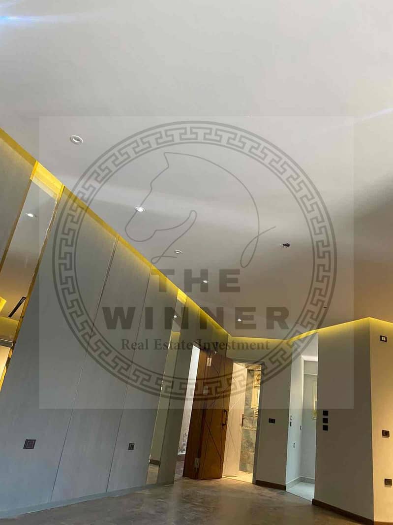 33 4f9bf833-9b80-401f-a883-8e6f67913bbc. jpg