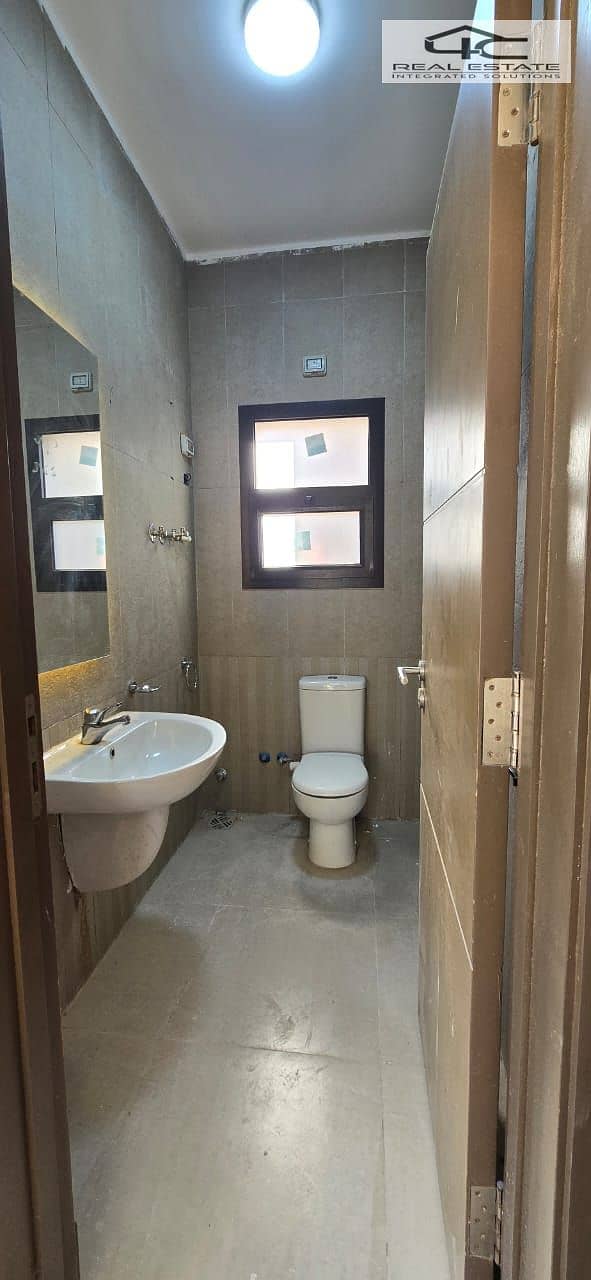 10 WhatsApp Image 2025-05-07 at 1.46. 55 PM. jpeg