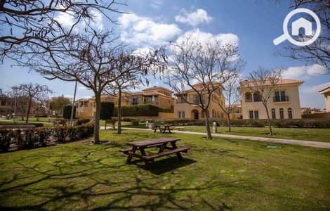 5 Bedroom Villa for Sale in 6th of October, Giza - FB_IMG_1762284389795. jpg