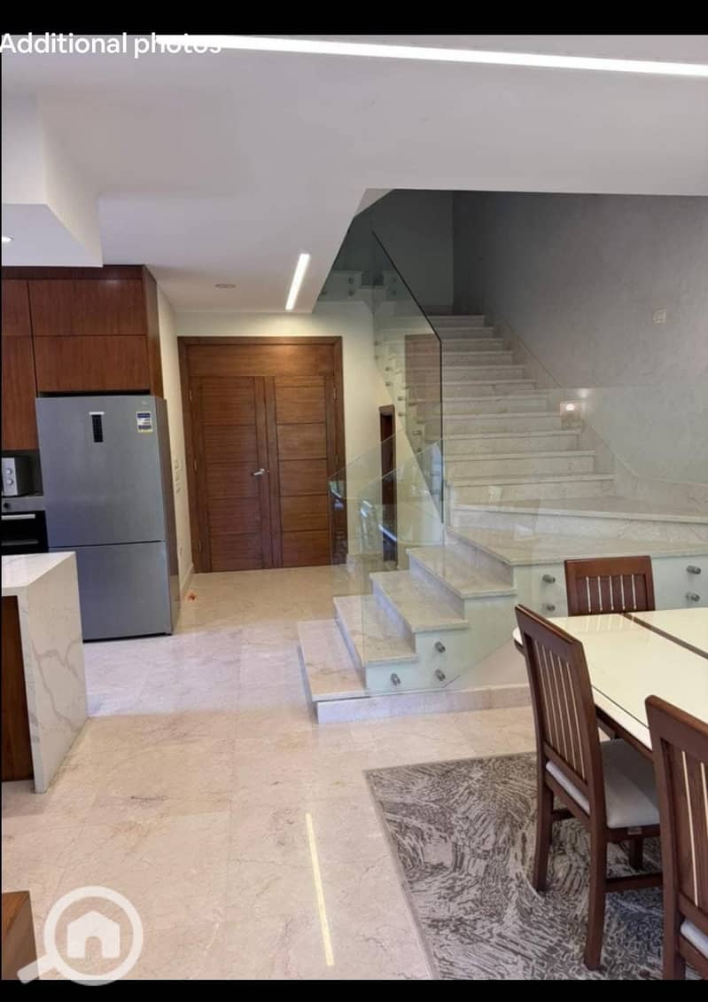 3 FB_IMG_1762284453092. jpg