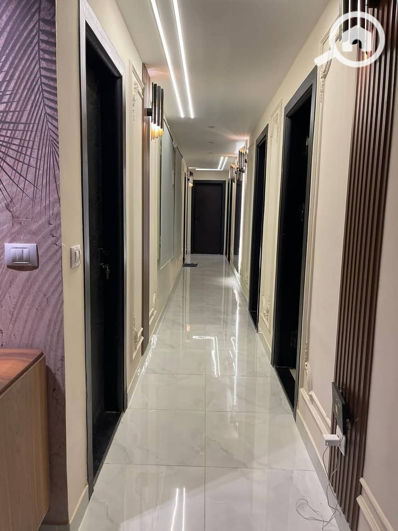 8 f7eb24b8-0c7a-4c75-b9b8-a5390d8f928e. jpeg