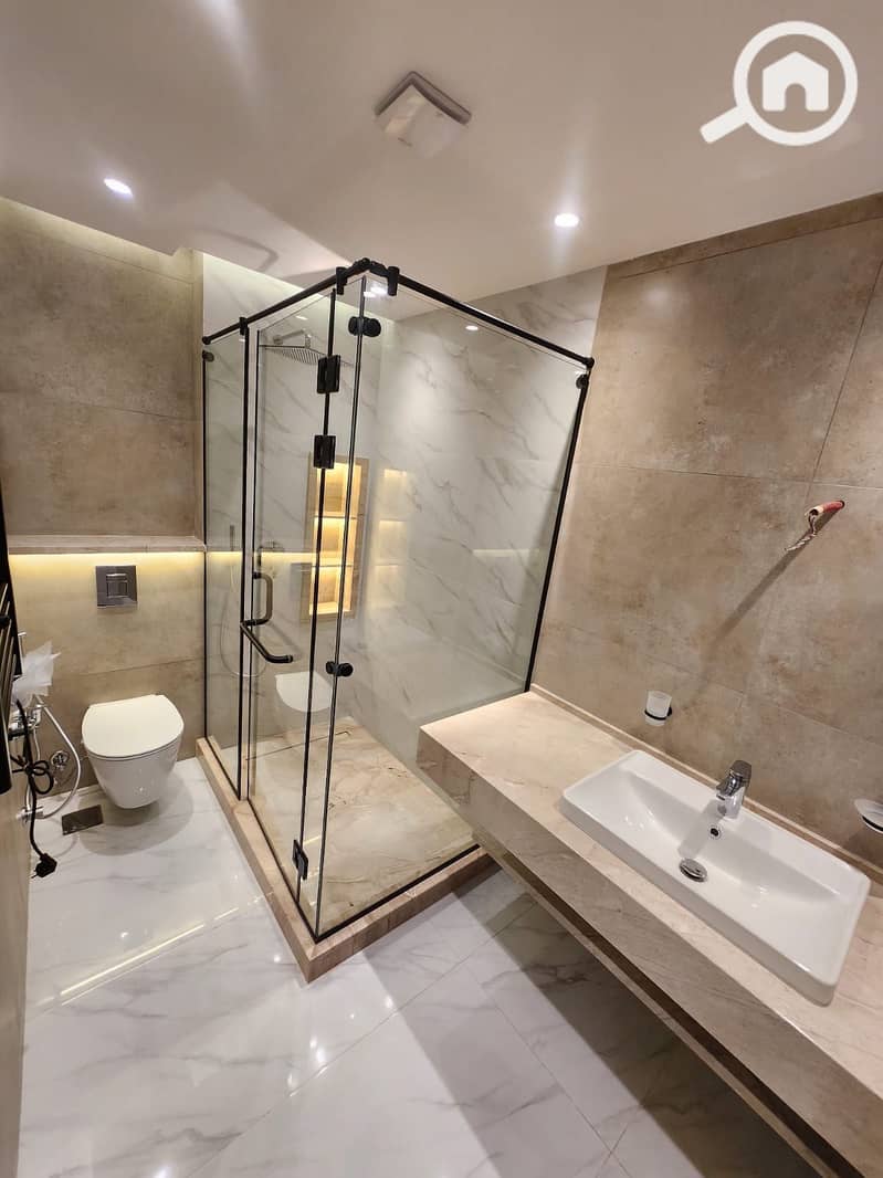 3 8de1ef09-bde1-4b87-9b3e-f66177c4f9fe. jpeg