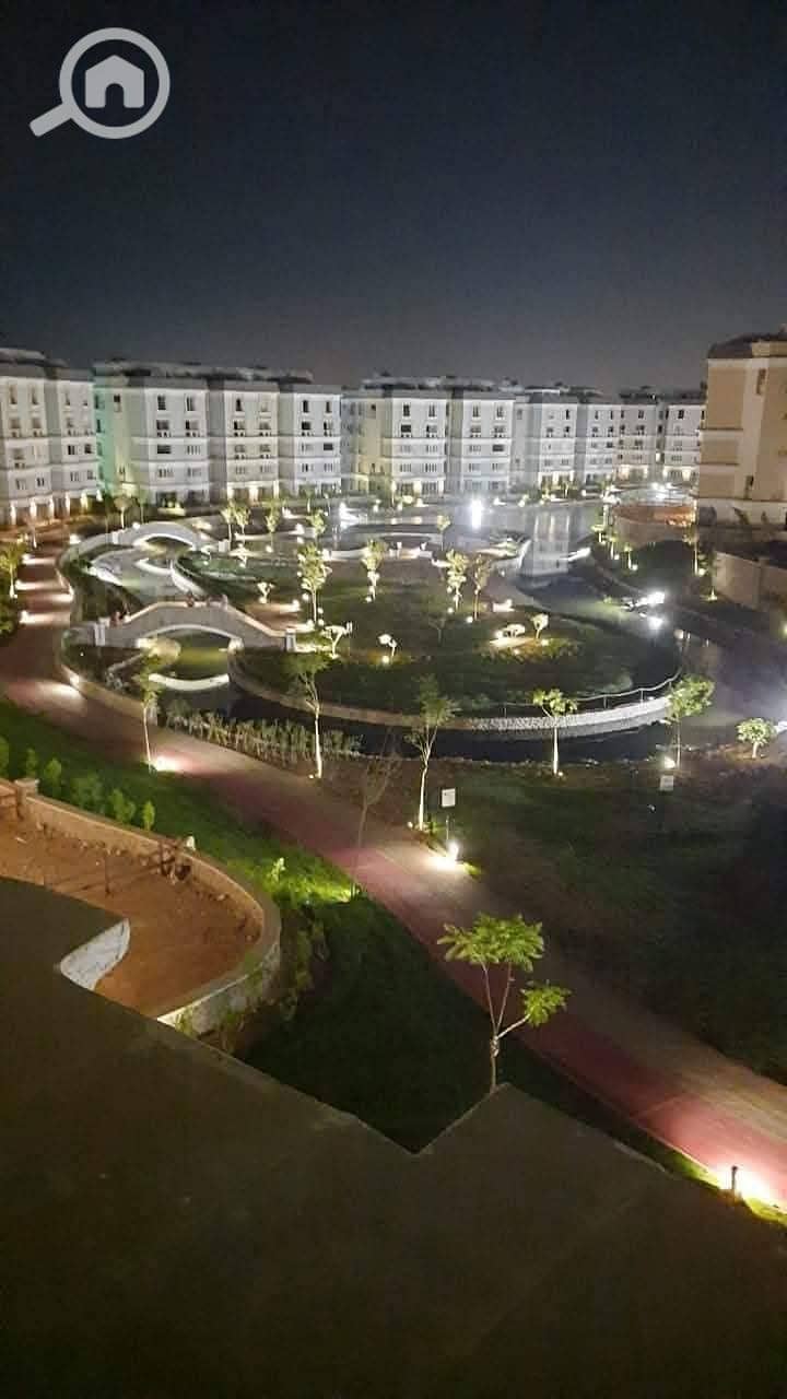 10 f489b1ea-9817-469f-a4a7-a26e51c4ea7d. jpeg