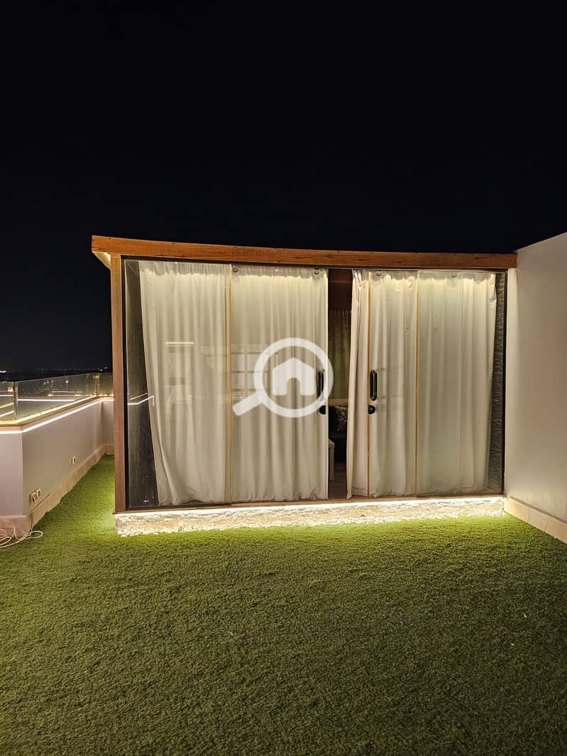 2 033f0edb-c929-4246-b6ce-29139f704602. jpeg